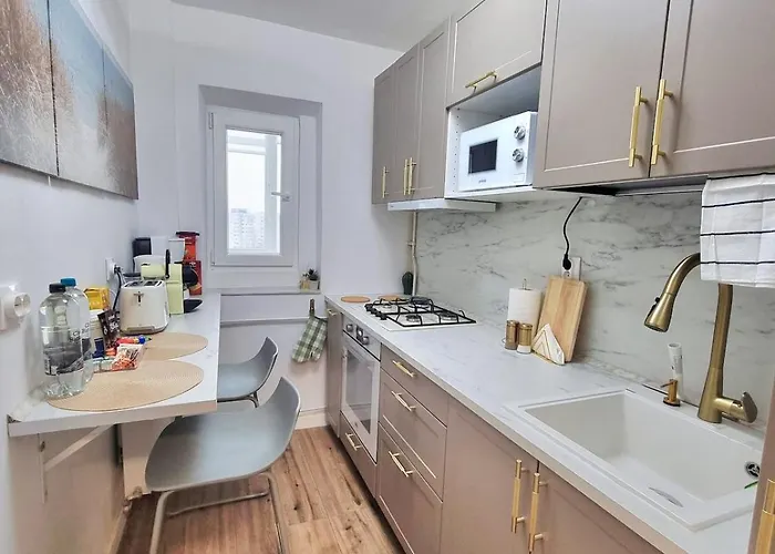 The Wooden Line Near Piata Victoriei Netflix And Workspace Bucureşti