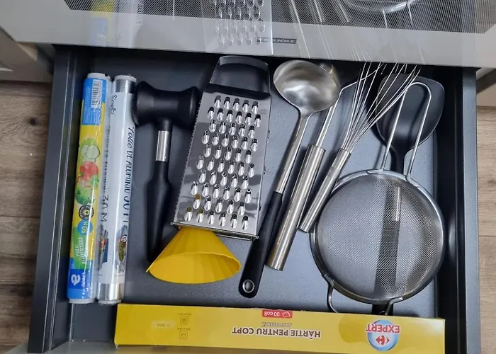 Apartament The Wooden Line Near Piata Victoriei Netflix And Workspace *