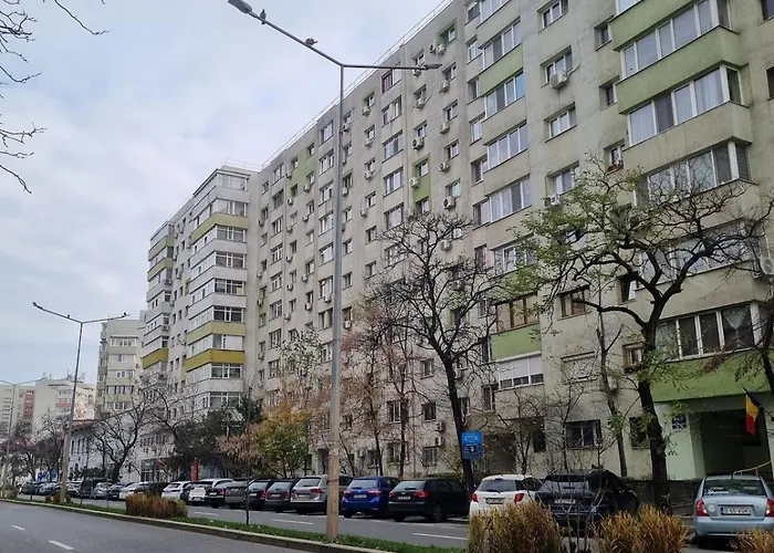 The Wooden Line Near Piata Victoriei Netflix And Workspace *