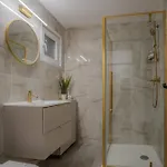 The Wooden Line Near Piata Victoriei Netflix And Workspace * بوخارست