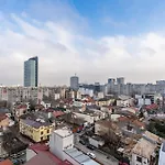 The Wooden Line Near Piata Victoriei Netflix And Workspace Apartman