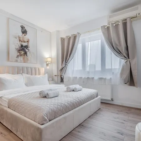 The Wooden Line Near Piata Victoriei Netflix And Workspace Apartmán *