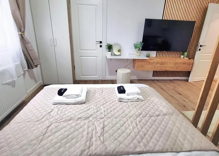 The Wooden Line Near Piata Victoriei Netflix And Workspace Bukarest