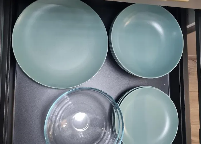 The Wooden Line Near Piata Victoriei Netflix And Workspace Lägenhet Bukarest