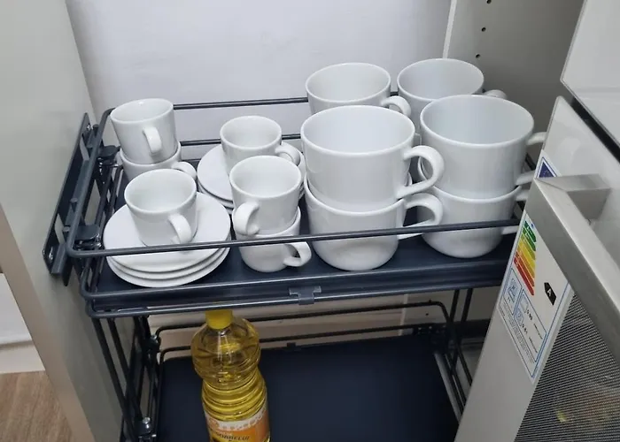 The Wooden Line Near Piata Victoriei Netflix And Workspace Lägenhet