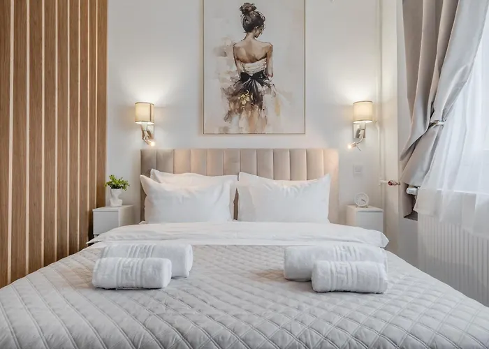 The Wooden Line Near Piata Victoriei Netflix And Workspace Βουκουρέστι